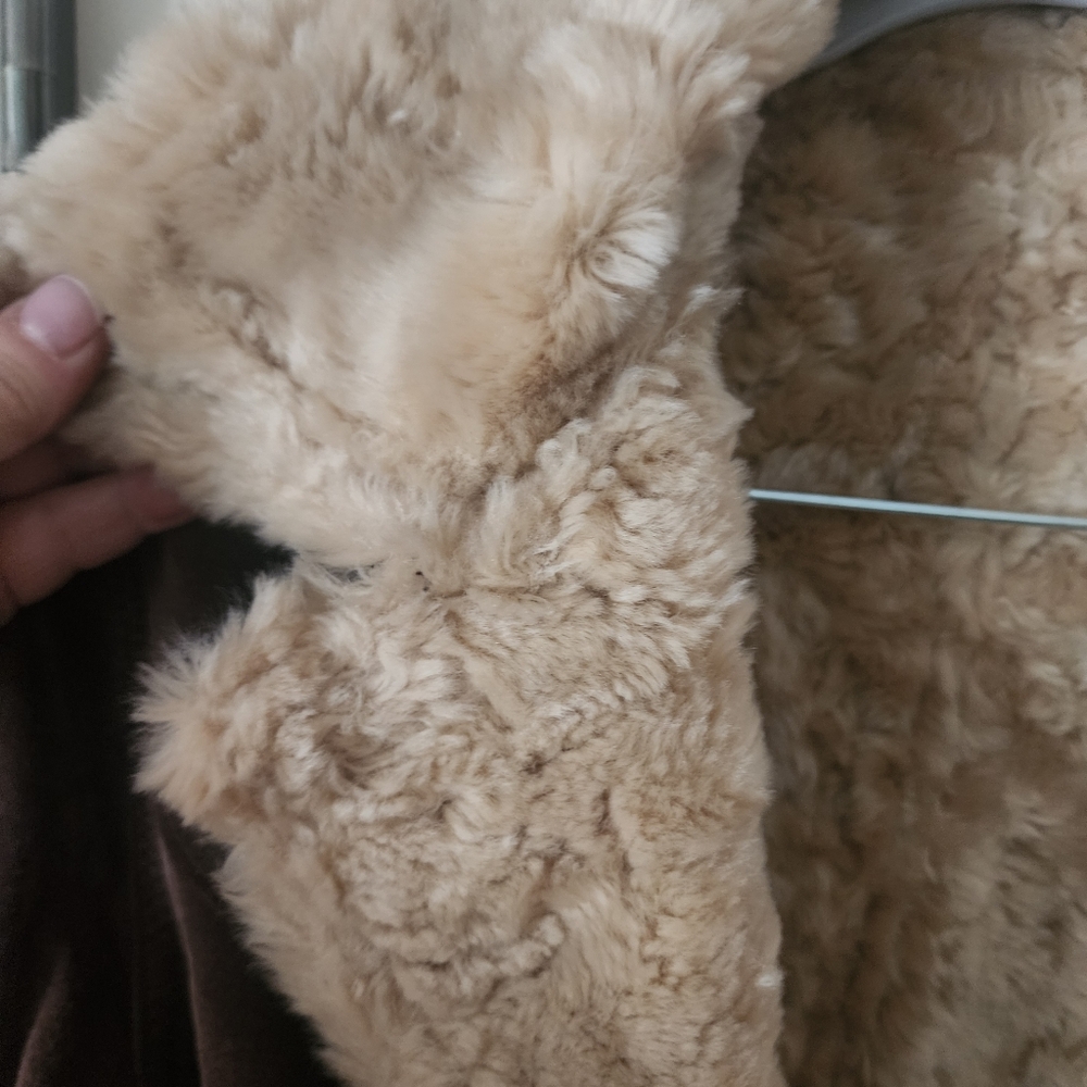 Wilsons Leather Tan Shearling Jacket.pit To Pit 21"lenght 36"never worn. - Picture 9 of 11